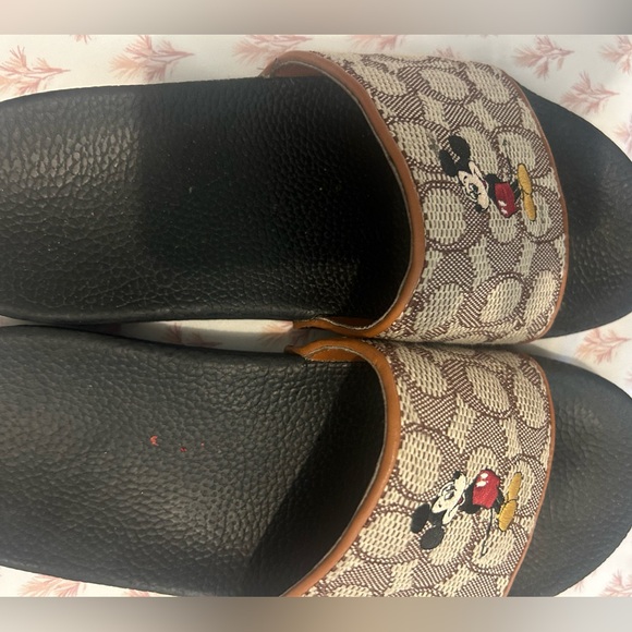 Disney Parks Signature Textile Jacquard Mickey Slides size 10 - Picture 3 of 5